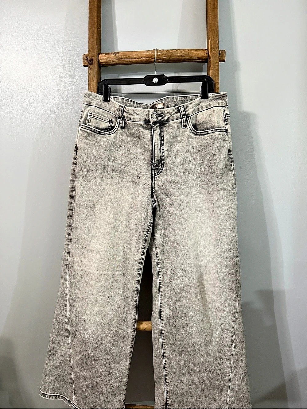 Kut from the Kloth Meg w Seam Detail Wide Leg Gray Jeans Waist 14 Like New